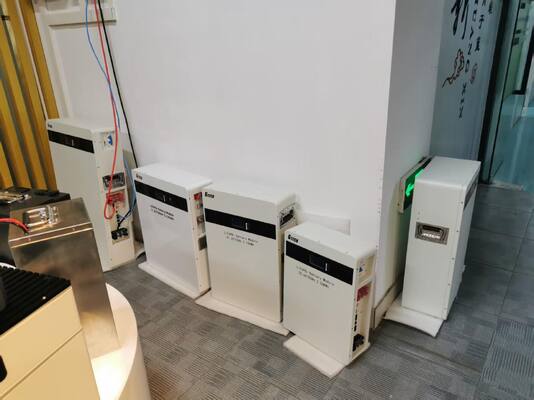51.2V100AH 5KWH 壁掛け LiFePO4 バッテリー 家庭用ESS 長サイクル寿命